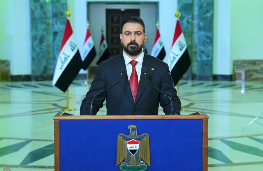 رئيس الوزراء العراقي يوجه الوزراء بالإفصاح عن الذمم المالية ويؤكد أولوية إصلاح قطاع الكهرباء