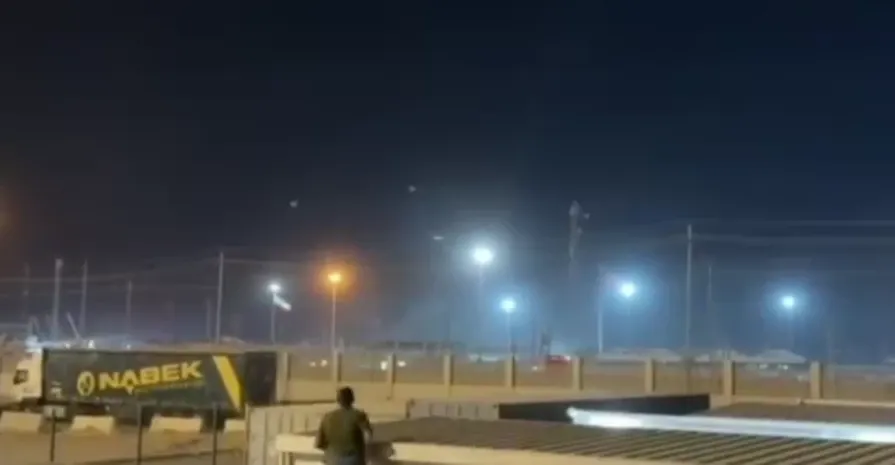 هجوم قرب منفذ الشلامجة يوسع التصعيد بين واشنطن وطهران.. تطورات متسارعة في هرمز والبحر الأحمر