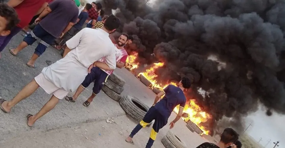 تظاهرات في ذي قار احتجاجاً على تراجع تجهيز الكهرباء.. ومطالب بإقالة مسؤول