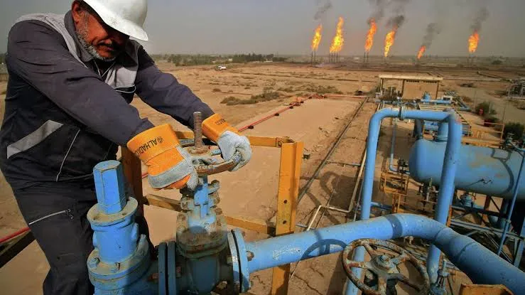 تراجع أسعار خامي البصرة بأكثر من 7% مع انخفاض أسعار النفط العالمية