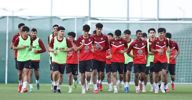 منتخب العراق يبدأ تحضيراته في جدة قبل مواجهة عُمان في خليجي 27