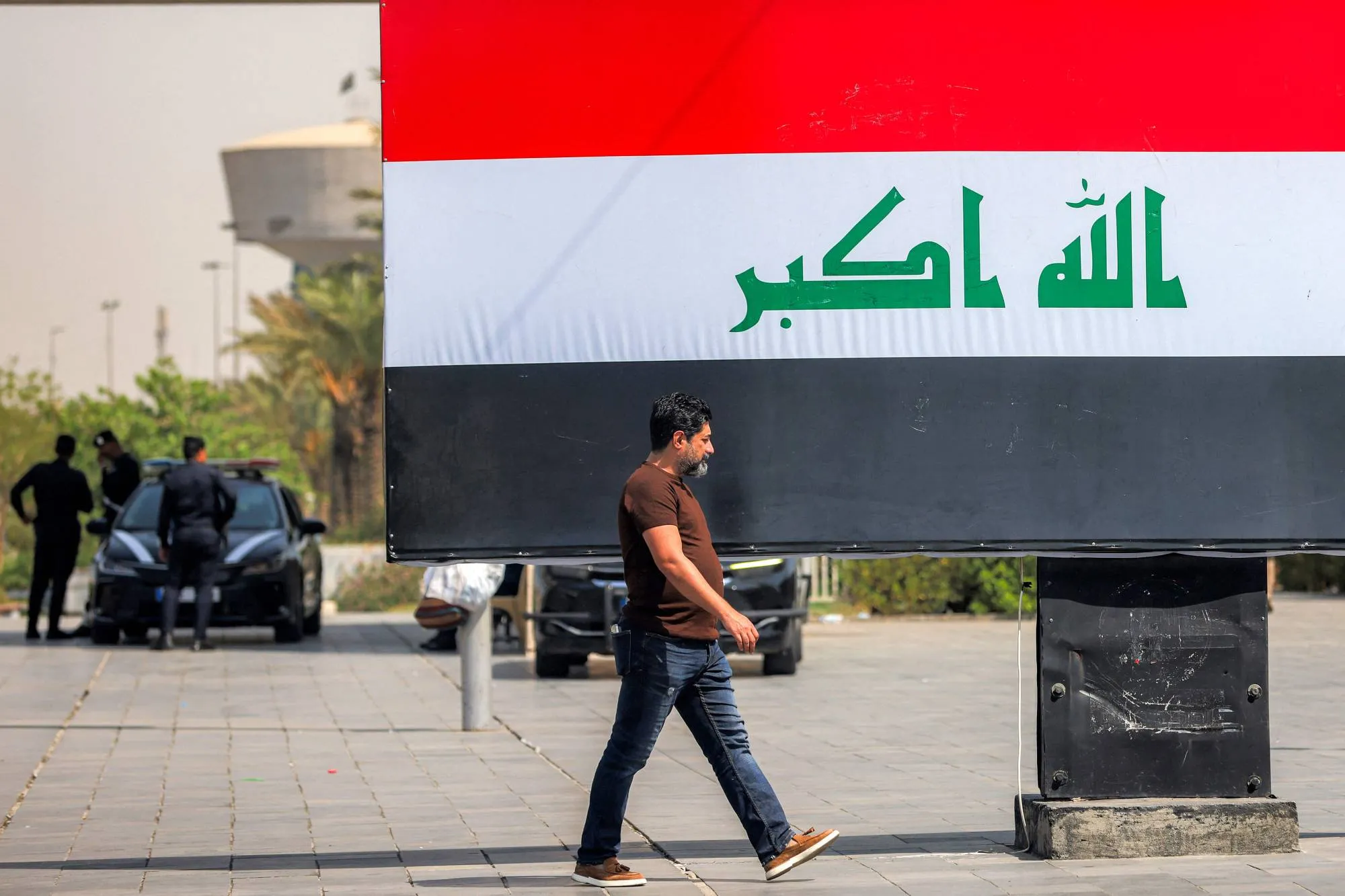 العراق أمام مرحلة جديدة.. خطة لحصر السلاح وملف الطيران الإيراني على الطاولة