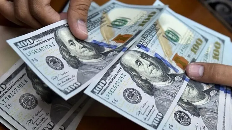 الدولار يسجل ارتفاعاً جديداً أمام الدينار في بغداد وأربيل